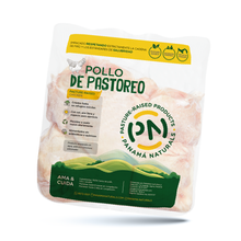 Load image into Gallery viewer, pasture-raised / pollo orgánico encuentro de pastoreo Panamá Naturals
